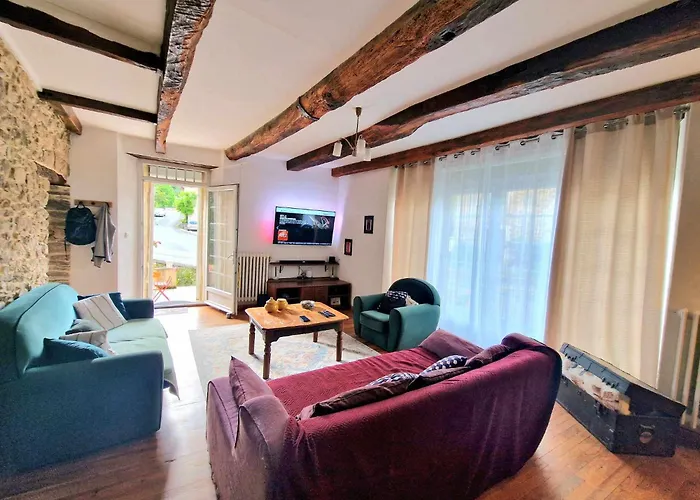 Maison De - Jardin, Barbecue Et Charme 펜션 Salmiech